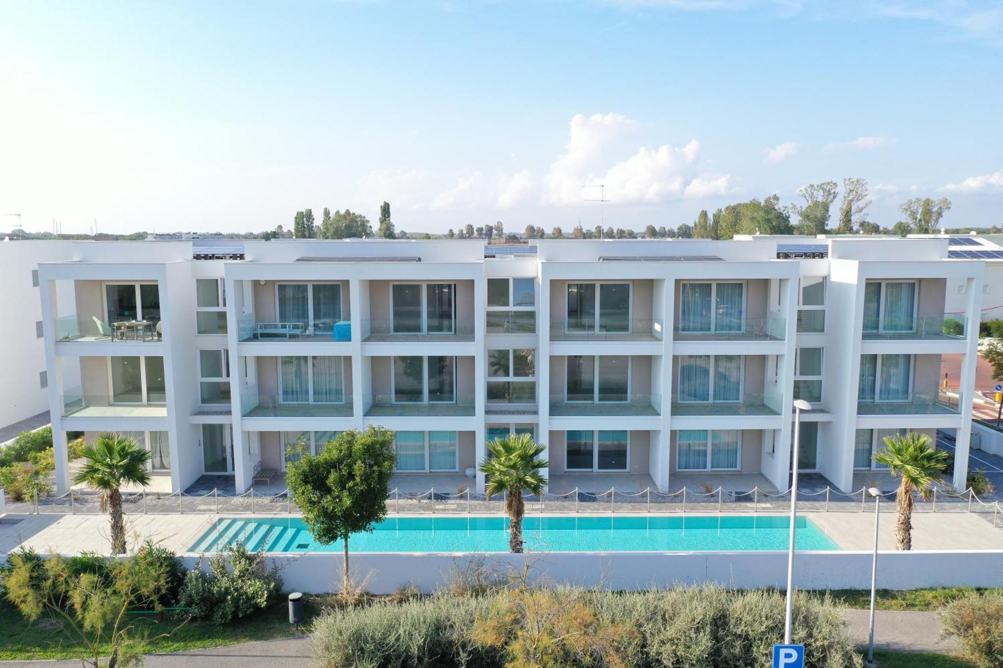 Saint Tropez Apartments Lido di Jesolo Exterior photo